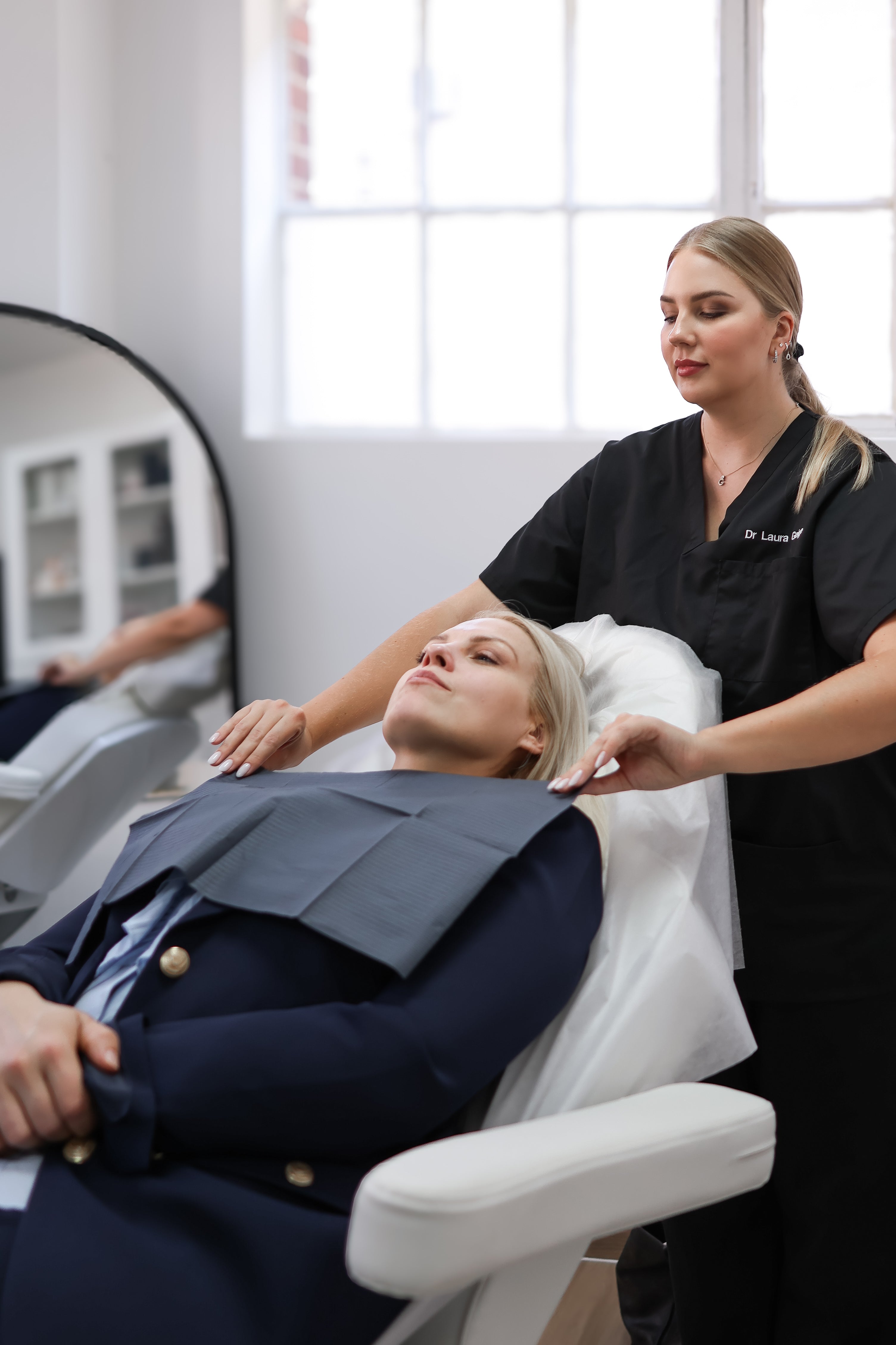 Nefertiti Neck Lift Treatment near Seale, Surrey